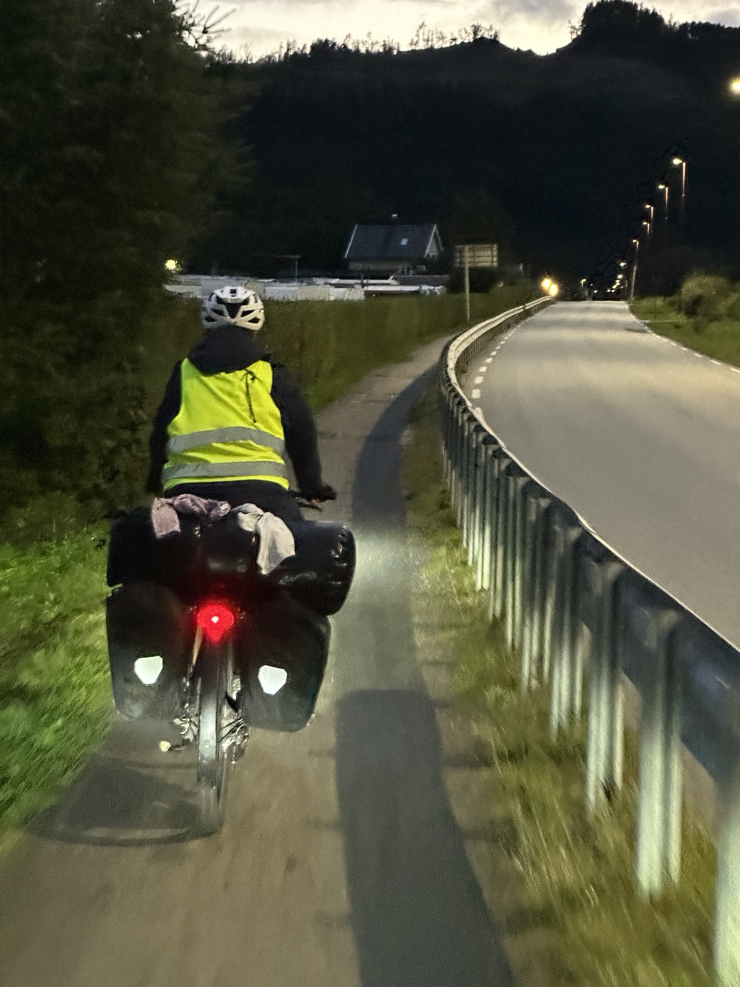 Norway by Bike – Tag 39: Lomsesanden – Lyngdal (1311 km)